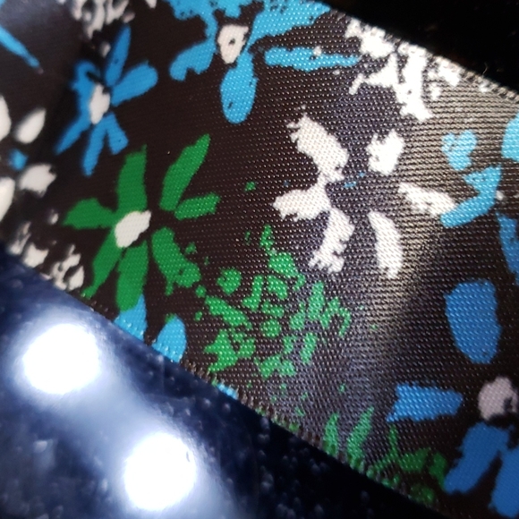 Dr Martens ribbon laces for 8-10 eyelets - Picture 3 of 9